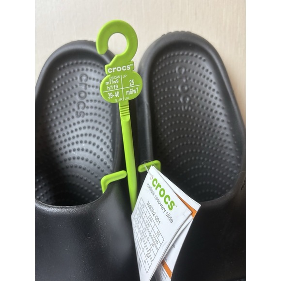 Crocs Sandals Mens 7 Recovery Slides Black Womens 9 Lightweight Shower Beach - Picture 2 of 5